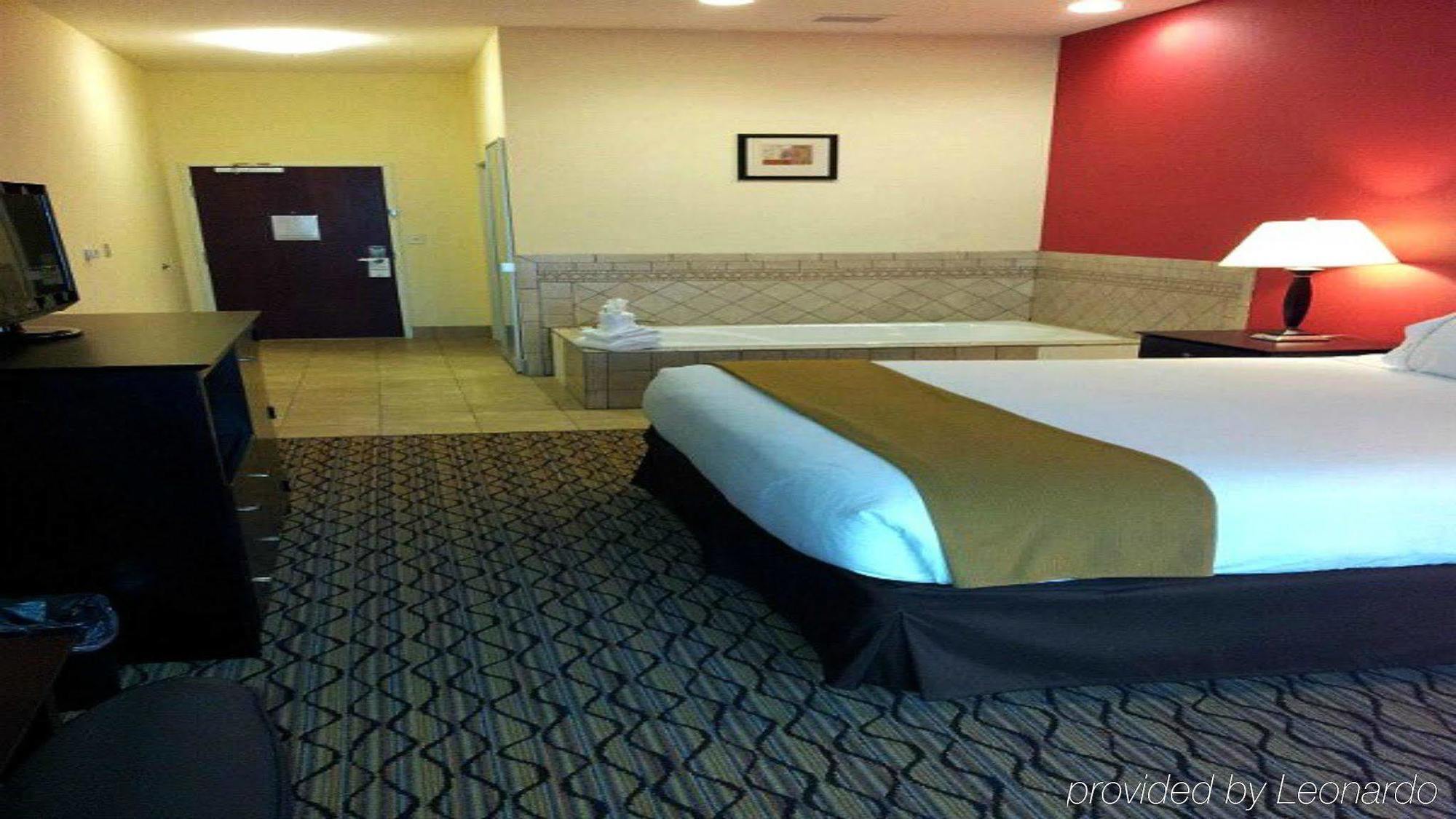 Holiday Inn Express Niles By Ihg Luaran gambar
